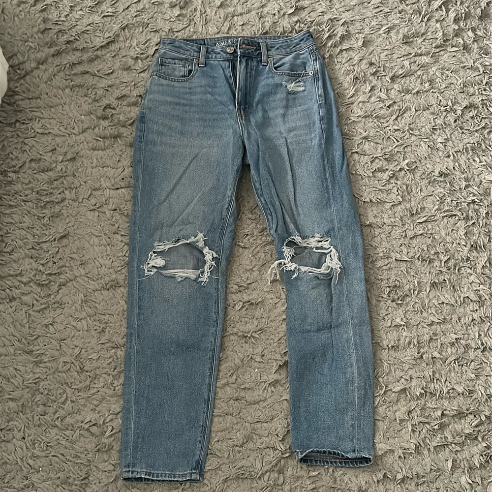 American eagle ripped jeans